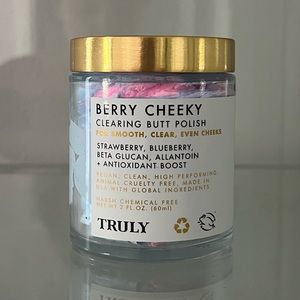 Truly Beauty - Berry Cheeky Butt Polish